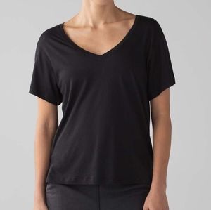 Lululemon Jericho V-neck T-shirt - Black